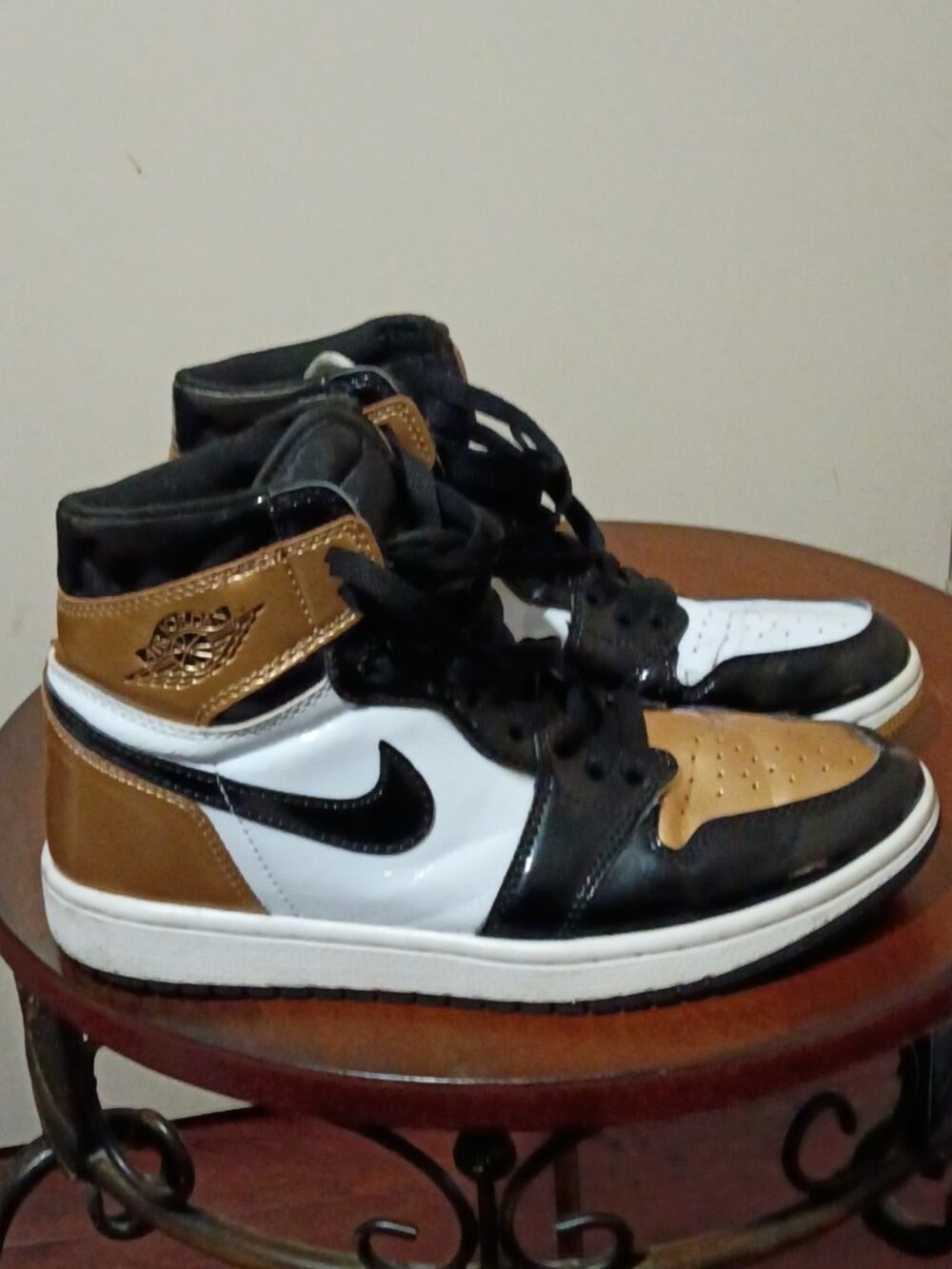 Women's Air Jordan 1 High Golf Gold Toe Black/Metallic Gold-White Size 6.5